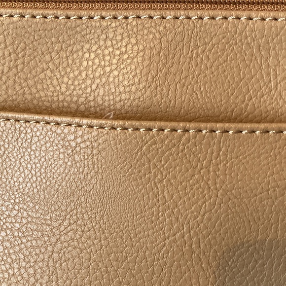 Relic Handbag - Picture 6 of 8